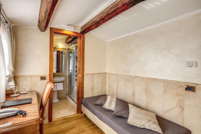 Отель Pantheon Relais Рим Экстерьер фото